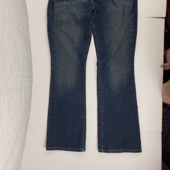 Levis 6 Short Bootcut 515 Blue Wash Women Jeans Denim Petite - Picture 4 of 14
